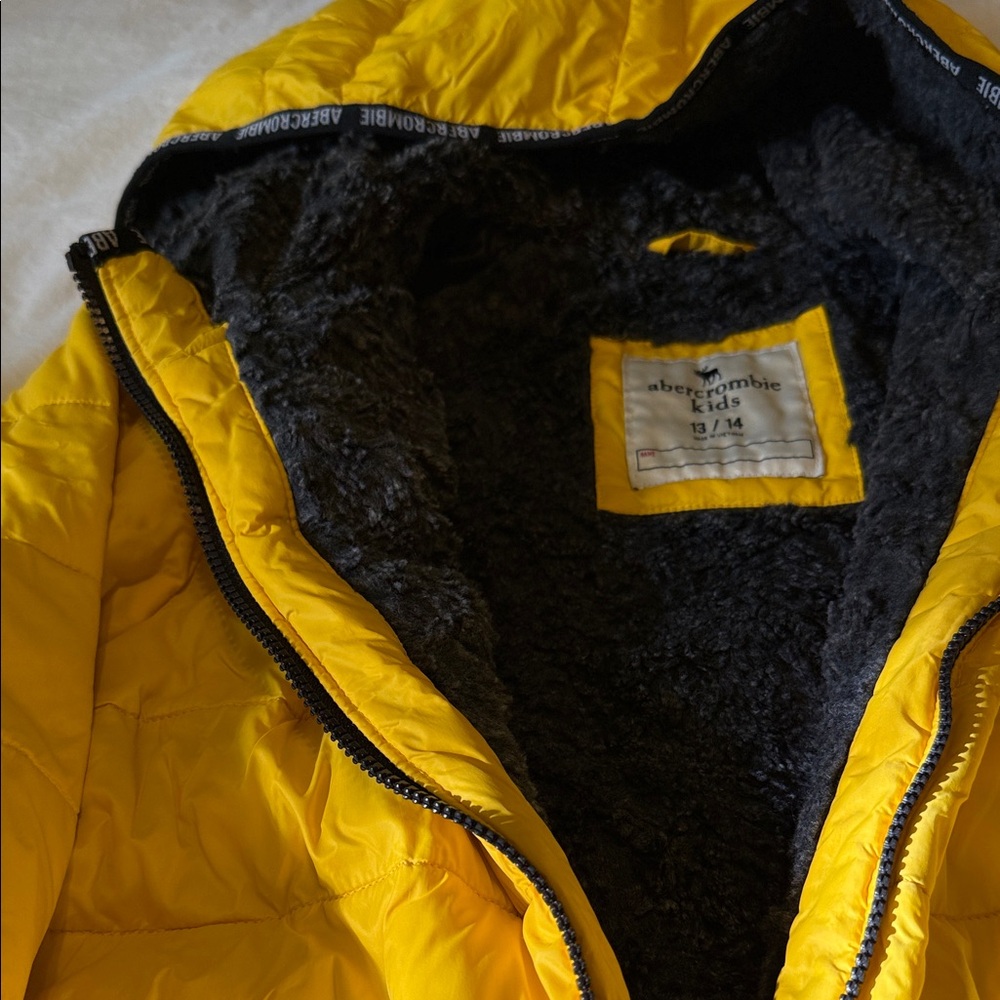 Abercrombie boy performance puffer Jacket